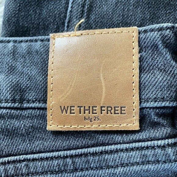 We The Free Free People Faded Black Cuffed Slim Boyfriend Jeans Size 30 Raw Hem - Picture 6 of 12